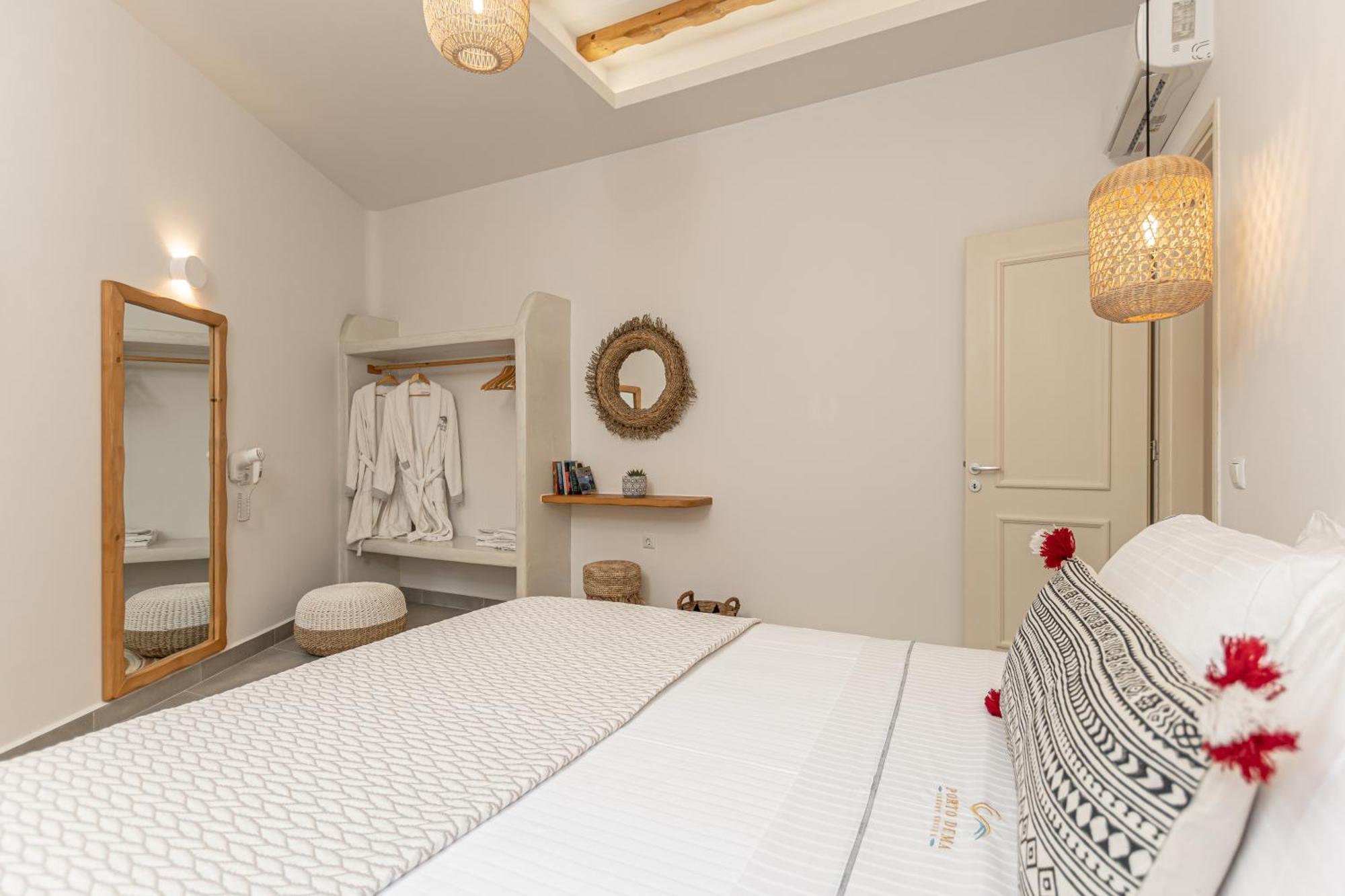 Porto Dema Luxury Suites Schoinoussa Екстериор снимка